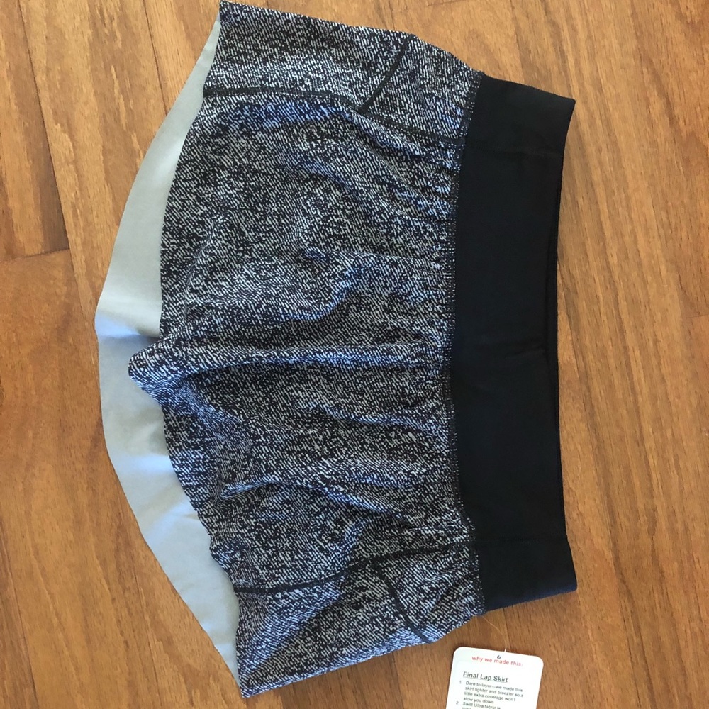 BRAND NEW LULULEMON SKORT